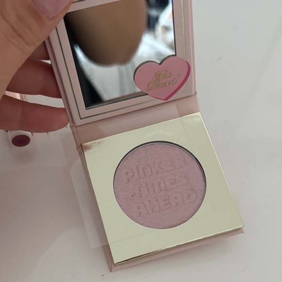 Makeup bundle! - Picture 2 of 6